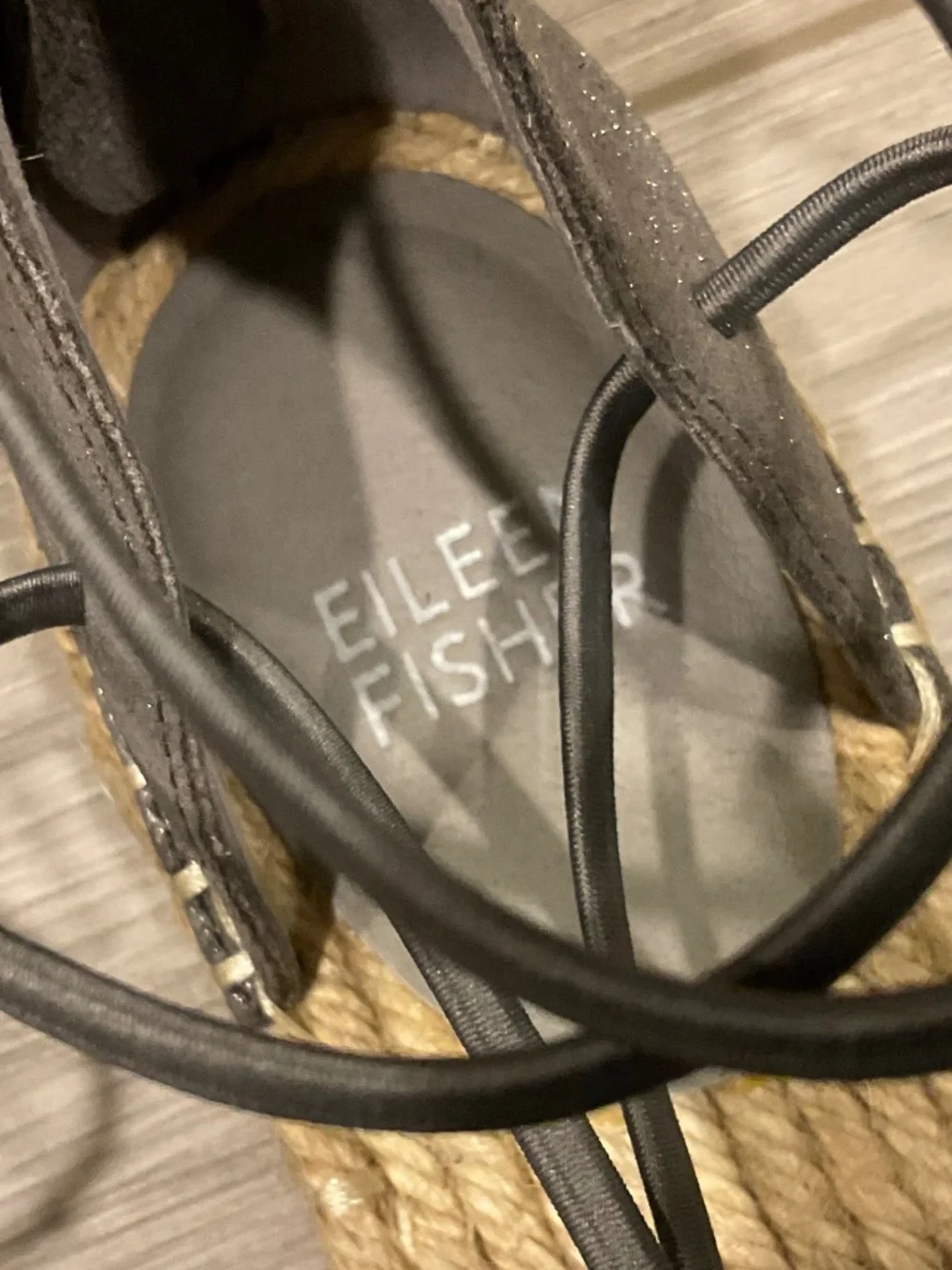 EILEEN FISHER The Classic Espadrille in Metallic Grey Size 6.5 LIKE NEW